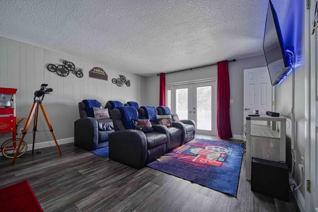 Stylish Lake Home With Huge Pool, Arcade With Ps5,And Theater Just 5 Min From Legoland Winter Haven Eksteriør bilde