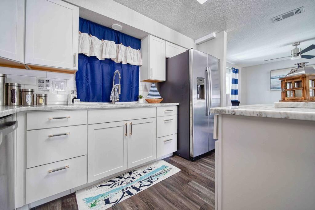 Stylish Lake Home With Huge Pool, Arcade With Ps5,And Theater Just 5 Min From Legoland Winter Haven Eksteriør bilde