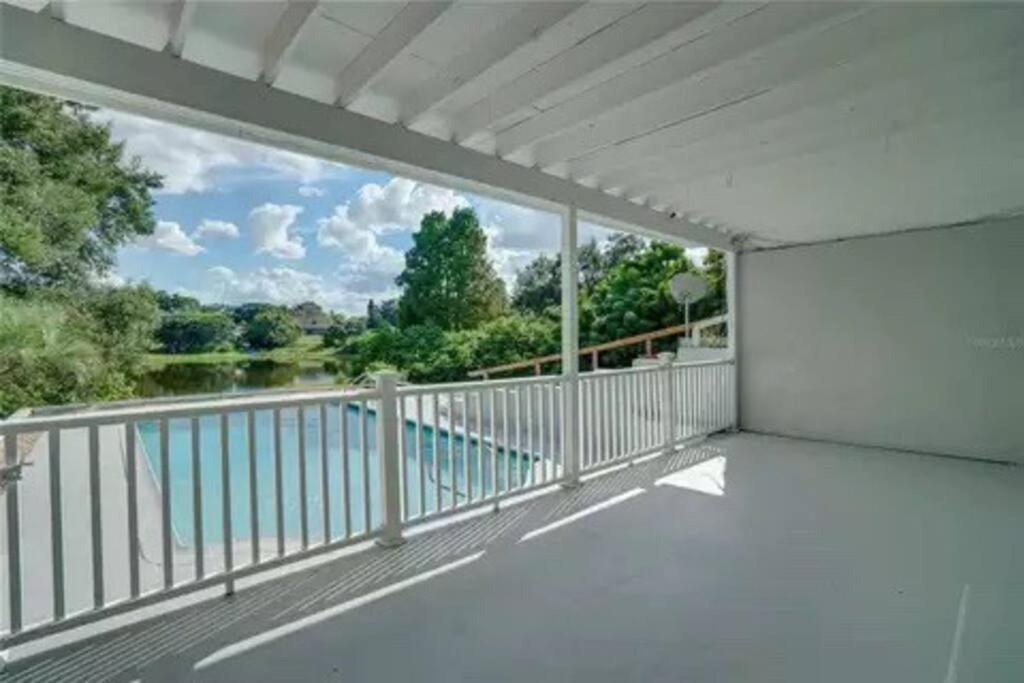 Stylish Lake Home With Huge Pool, Arcade With Ps5,And Theater Just 5 Min From Legoland Winter Haven Eksteriør bilde